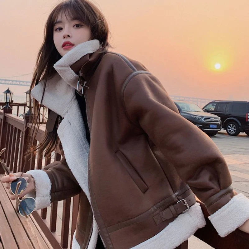 2023 New Winter Lambswool Coat Female Padded Fur One Motorcycle Suit Short Loose Leisure Plush Cotton-padded Jacket Coat Female